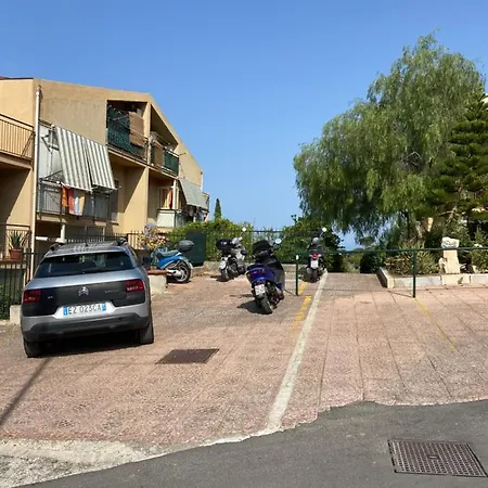 Casa Andrea Con Vista Mare 아파트